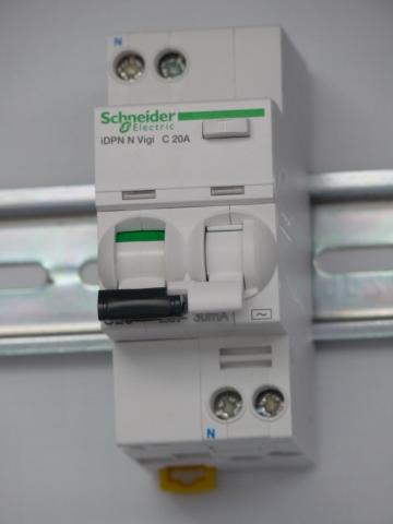 A Guide to RCD's (residual current device) A Guide to RCD's (residual current device)
